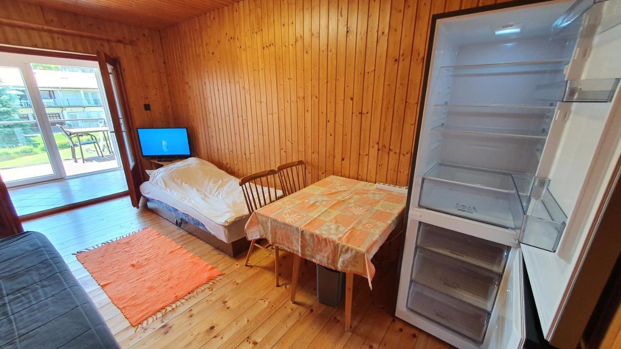 Wellapartman Zamárdi Buitenkant foto